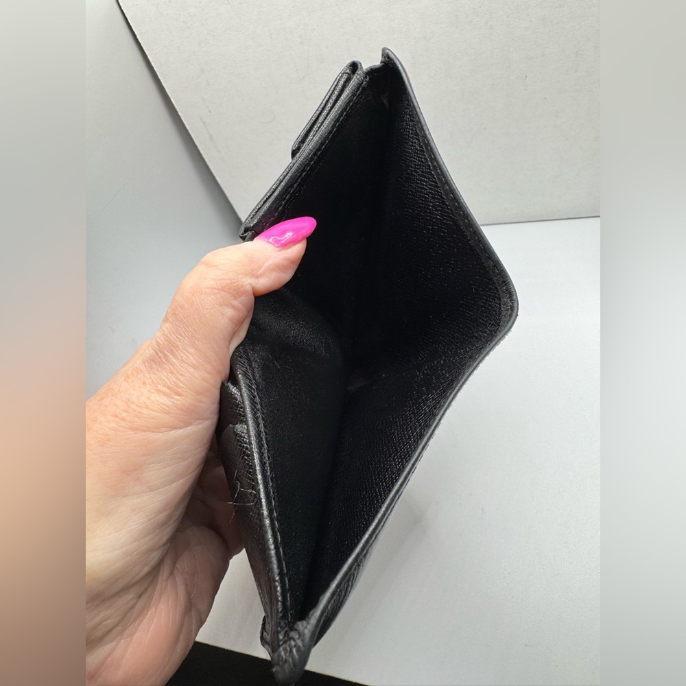 LOUIS VUITTON Black Taiga Porte Billets 3 Cartes Credit Wallet - Picture 15 of 16